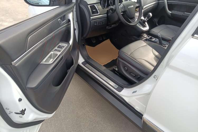 Used Haval H6 2017 Blue Label Sport Edition 2.0T Diesel Manual Two-Wheel Drive Elite Model