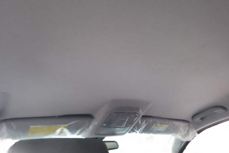 Used SAIC MAXUS T60 2020 2.0T Diesel Manual Two-Wheel Drive High-Ride Pioneer Edition Long Wheelbase China VI Standard
