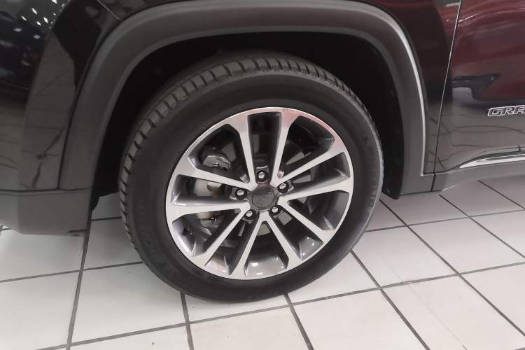 Used Jeep Grand Commander 2018 2.0T Four-Wheel Drive Enjoyment Edition China VI
