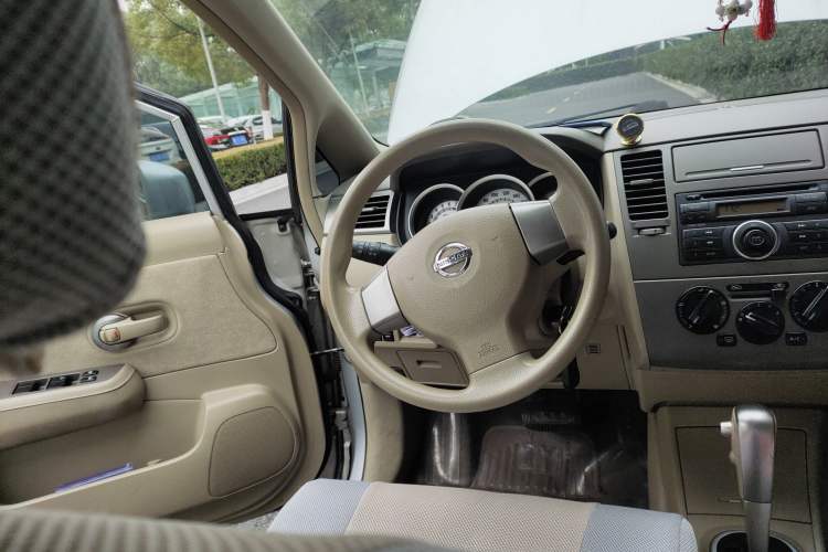 Used Nissan Tiida Sedan 2008 1.6L Automatic Fashion Edition