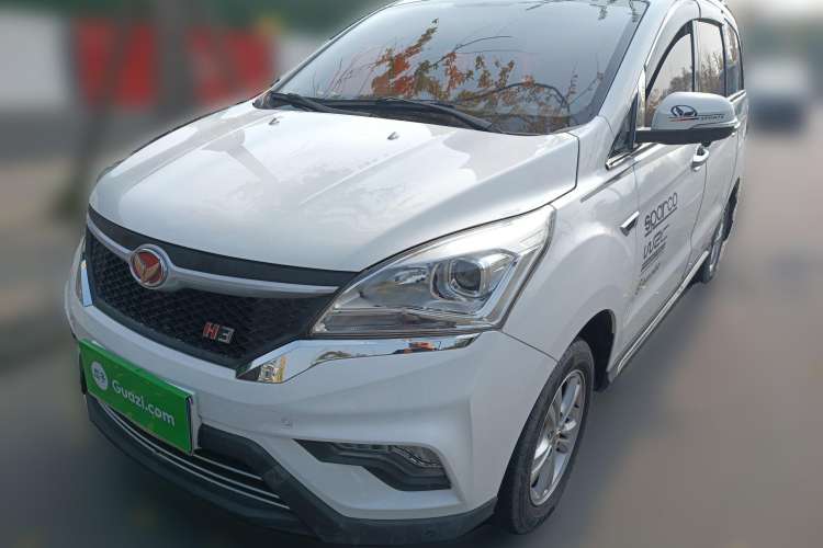 Used HYOSOW H3 2017 1.5L Manual Comfort Sunroof Version