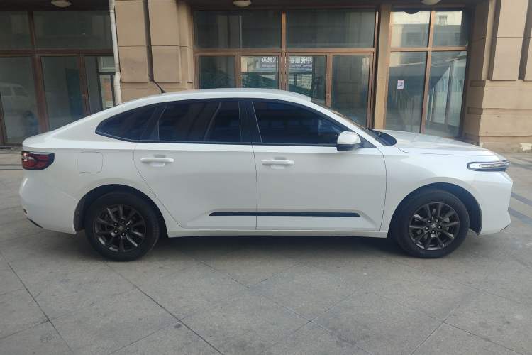 Used Baojun RC-5 2020 1.5L Manual Zhiyao Elite Edition
