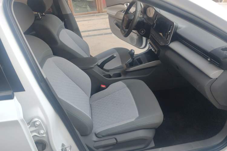 Used Baojun RC-5 2020 1.5L Manual Zhiyao Elite Edition
