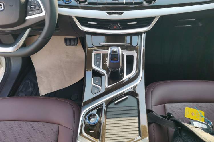 Used Geely Auto Jiajie New Energy 2022 1.5TD PHEV Platinum Deluxe Edition
