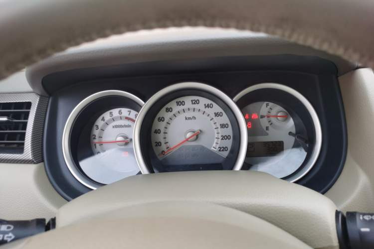 Used Nissan Tiida 2008 1.6L Automatic Smart Version
