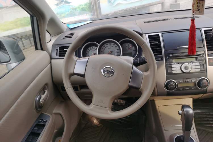 Used Nissan Tiida 2008 1.6L Automatic Smart Version
