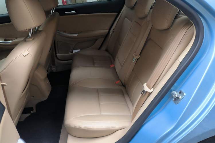 Used Roewe e550 2014 Flagship Edition

