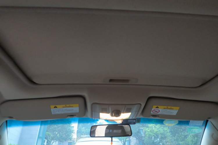 Used Roewe e550 2014 Flagship Edition
