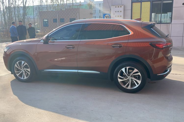 Used Buick Envision 2020 Encore S 652T Two-Wheel Drive Luxury Model
