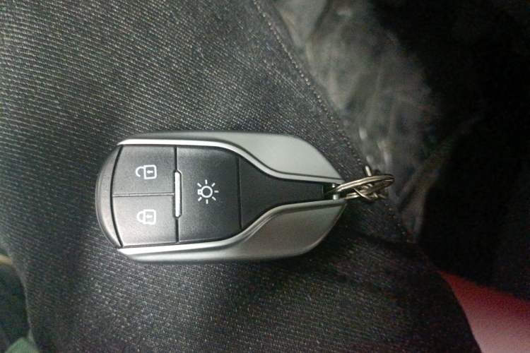 Used SWM Dahu 2022 1.5L Manual Luxury Version 7 Seats
