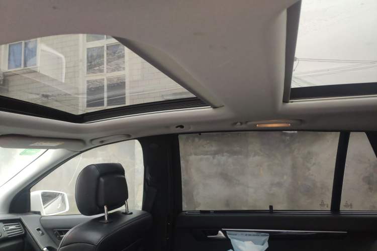 Used Mercedes-Benz R-Class 2017 R 320 4MATIC Business Edition Prestige Model
