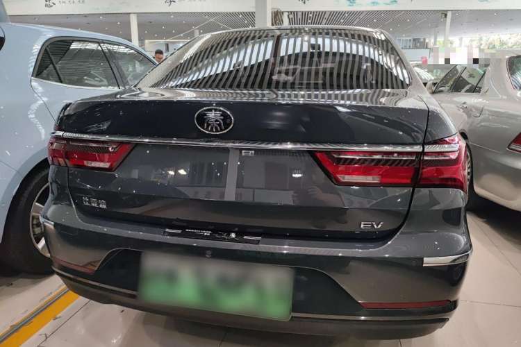 Used BYD Qin New Energy 2019 High-Range Luxury Model

