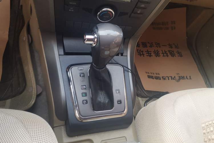 Used Haval H5 Classic 2012 European-style Version Green Silence 2.0T Automatic 2WD Luxury Model
