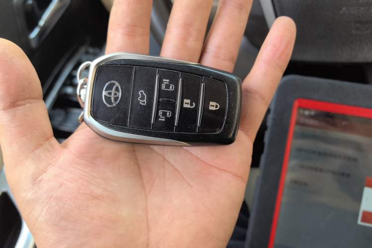 Used Toyota Alphard 2012 3.5L Luxury Edition
