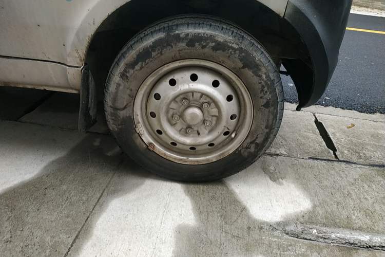 Used Wuling Rongguang Small Truck 2012 1.2L Double-Cab Basic Version LAQ
