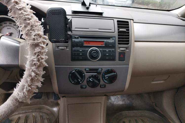 Used Nissan Tiida Sedan 2008 1.6L Manual Fashion Edition