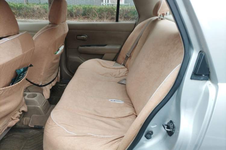 Used Nissan Tiida Sedan 2008 1.6L Manual Fashion Edition