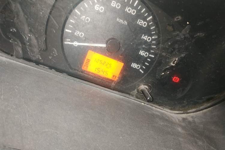 Used Wuling Rongguang Small Truck 2012 1.2L Double-Cab Basic Version LAQ
