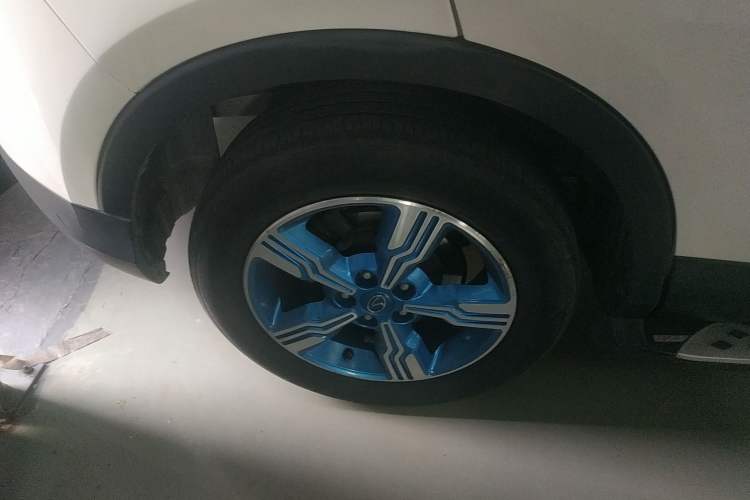 Used Soueast DX3 2018 EV Flagship Model Right Rear Wheel Hub