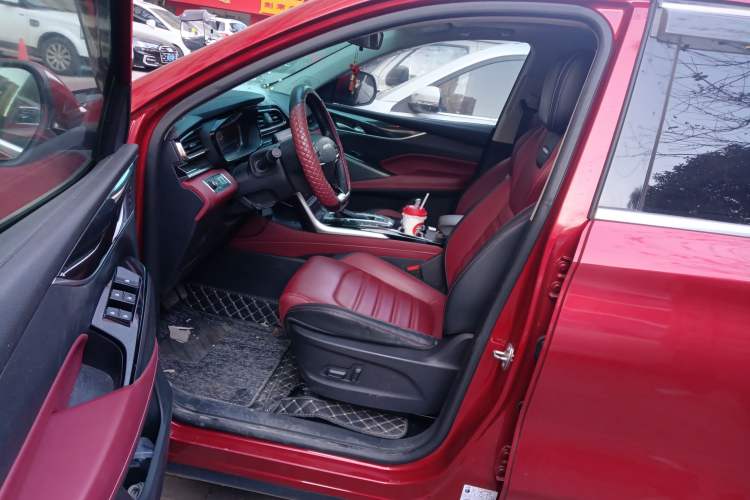 Used SAIC MAXUS D60 2019 1.5T Automatic Enjoyment Edition 7 Seats