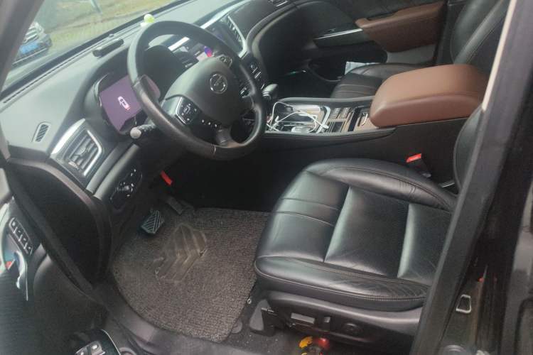 Used GAC Trumpchi GS7 2017 320T Two-Wheel-Drive Luxury Smart Connectivity Model
