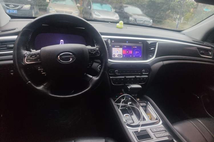 Used GAC Trumpchi GS7 2017 320T Two-Wheel-Drive Luxury Smart Connectivity Model
