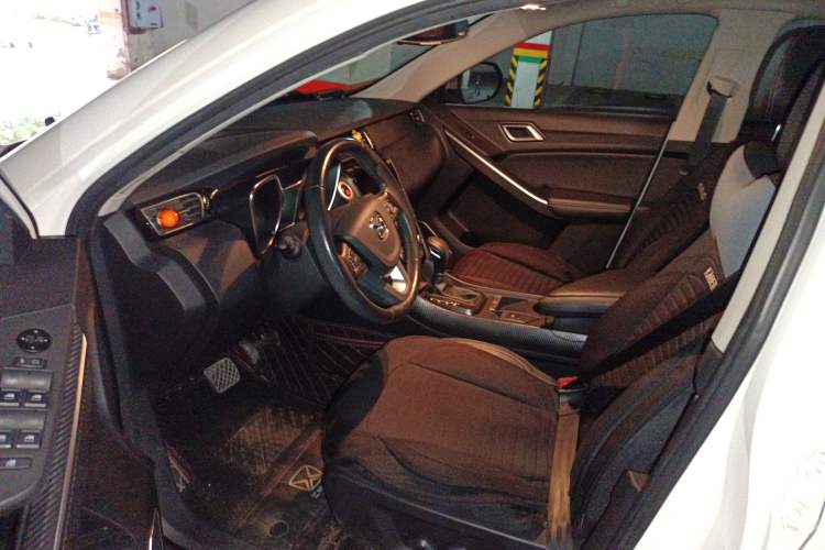 Used JMC Yusheng S330 2016 1.5L GTDi Automatic Two-Wheel Drive Prestige Edition Driver Seat