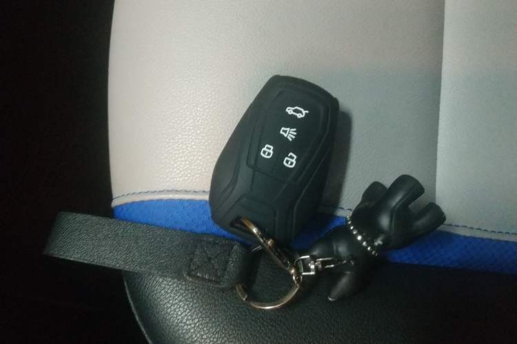 Used Soueast DX3 2018 EV Flagship Model Vehicle Key