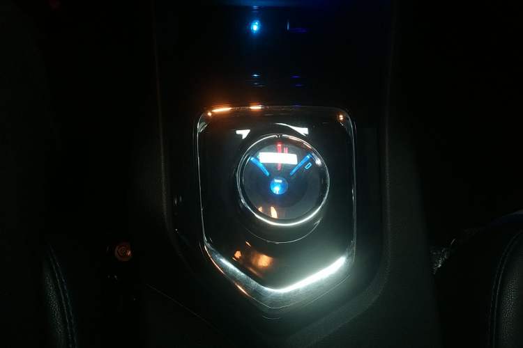 Used Soueast DX3 2018 EV Flagship Model Gear Lever