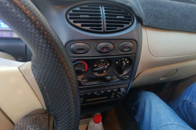 Used Chery QQ3 2012 Stylish Edition 1.0L Manual Start-Up Model