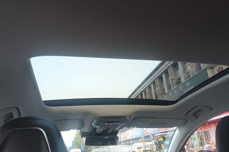 Used Hongqi H6 2023 2.0T Zhiyi Version
