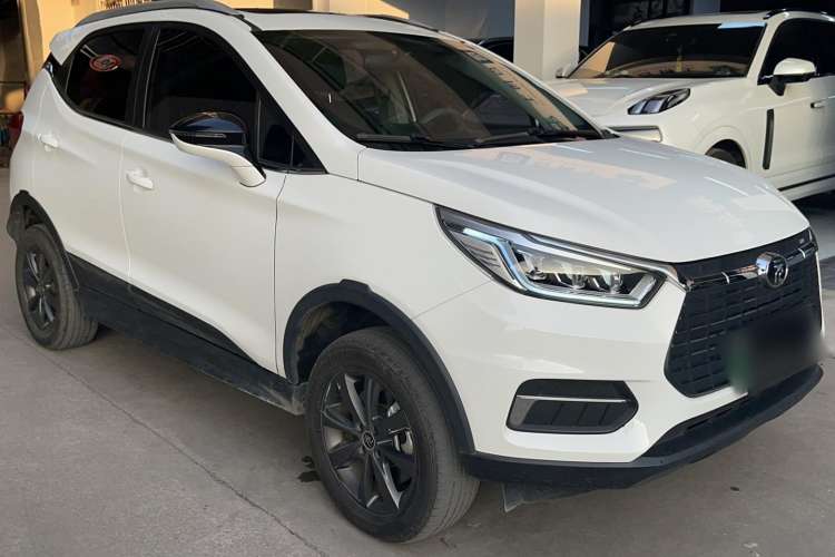 Used BYD Yuan New Energy 2019 EV360 Smart Connect Enjoyment Model Front Right 45 Deg