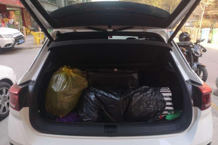 Used Volkswagen T-ROC 2019 280TSI DSG Four-Wheel Drive Luxury Version China VI Standard
