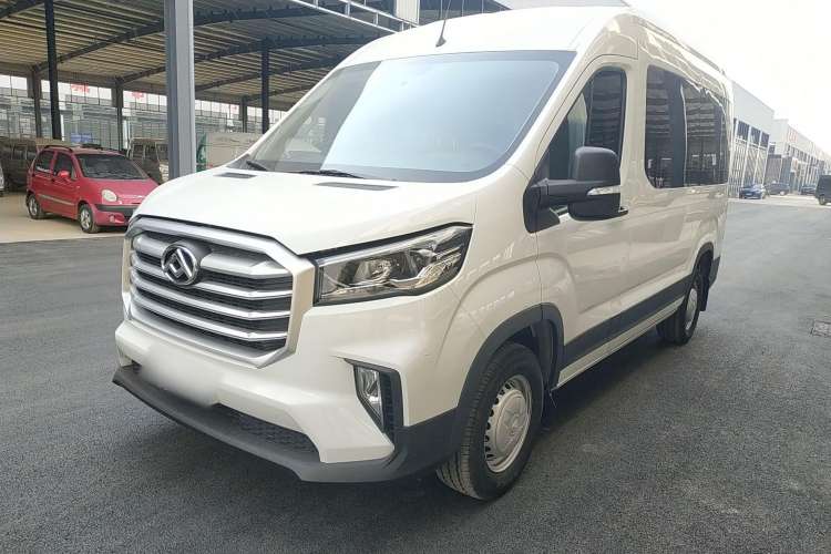 Used SAIC MAXUS Xintu V90 2022 2.0T Manual Zhiyun King Rear-Drive Long Wheelbase High-Roof with Single Rear Tire—6/7 Seats