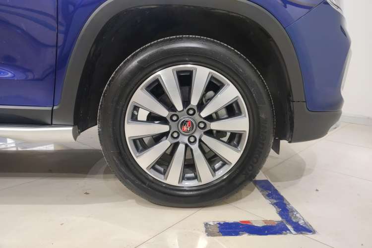 Used Roewe RX8 2018 30T Smart Connectivity Two-Wheel Drive Supreme Edition
