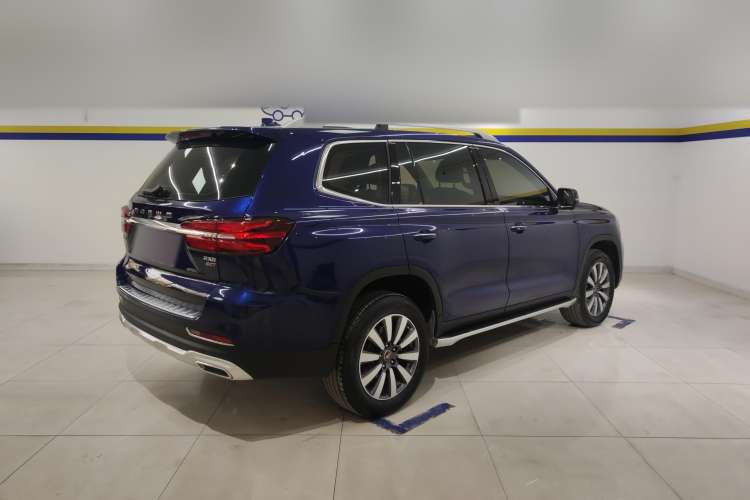 Used Roewe RX8 2018 30T Smart Connectivity Two-Wheel Drive Supreme Edition
