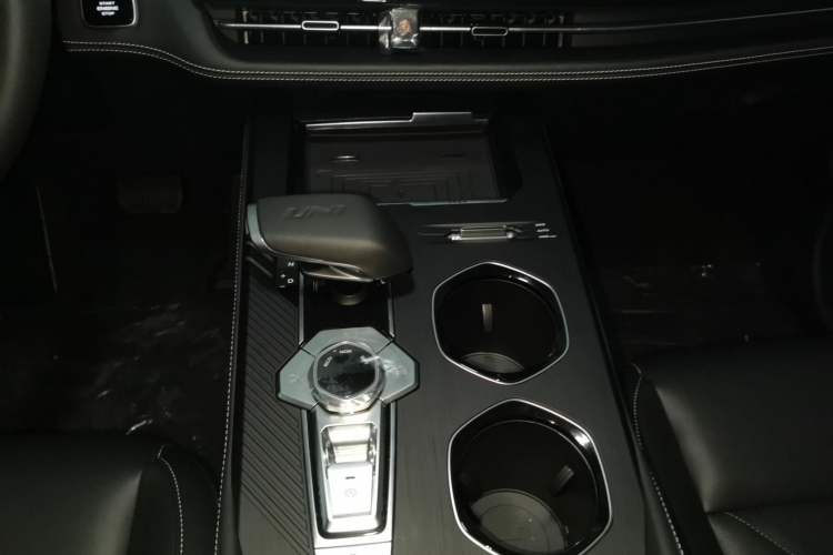 Used Changan UNI-K 2023 2.0T All-Wheel-Drive Enjoyment Version