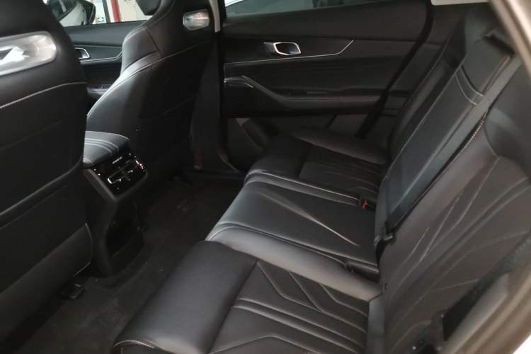 Used Changan UNI-K 2023 2.0T All-Wheel-Drive Enjoyment Version