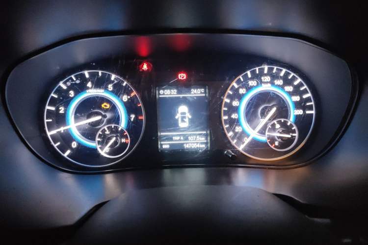 Used Dongfeng Fengon S560 2018 1.8L Manual Comfort 7-Seater Instrument Cluster