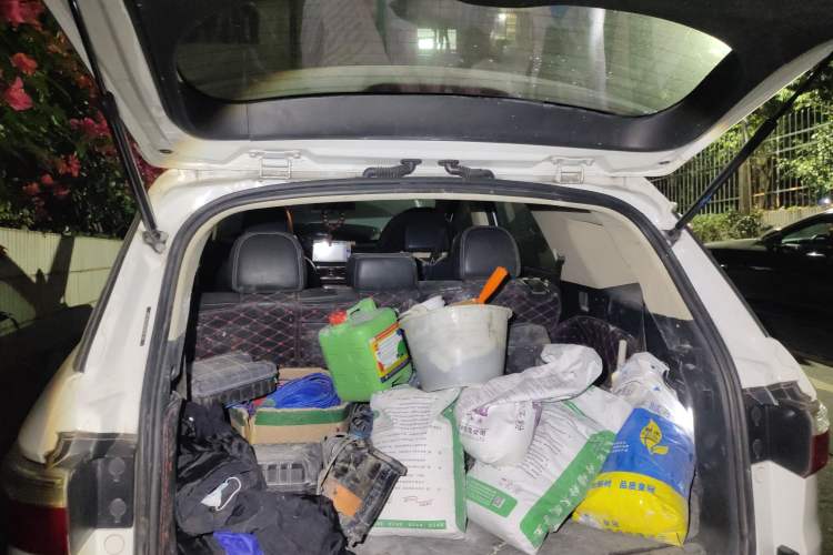 Used Dongfeng Fengon S560 2018 1.8L Manual Comfort 7-Seater Trunk