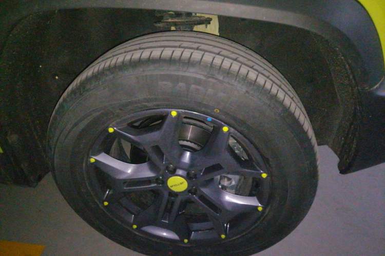 Used JETOUR Traveler 2023 2.0T All-Wheel-Drive CrossPRO Right Front Wheel Hub