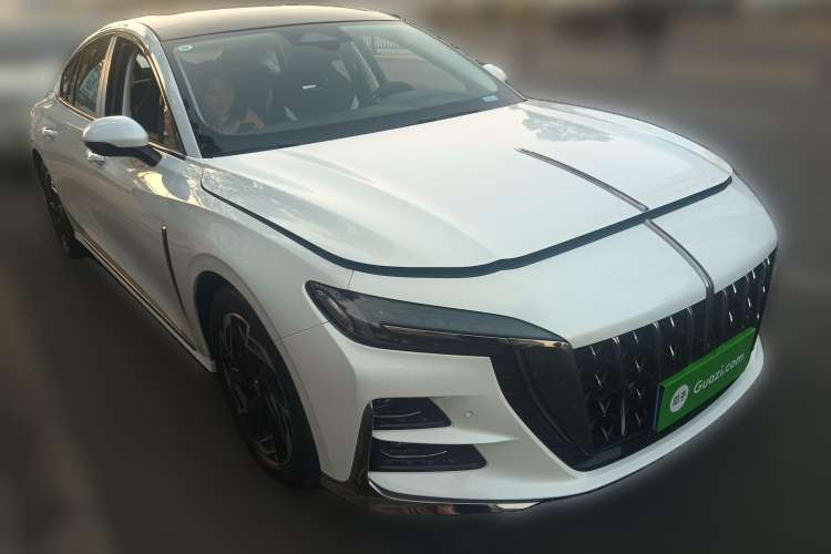 Used Hongqi H6 2023 2.0T Zhiyi Version
