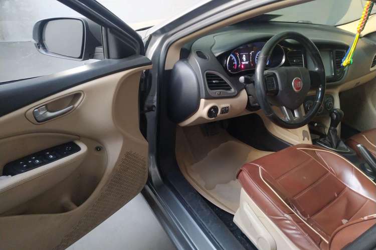 Used Fiat Viaggio 2012 1.4T Automatic Enjoyment Edition

