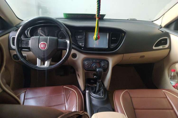 Used Fiat Viaggio 2012 1.4T Automatic Enjoyment Edition
