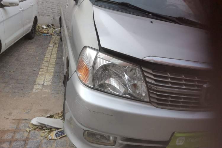 Used Jinbei Grace 2015 2.0L Classic Edition Basic Model Long Wheelbase 7-Seater
