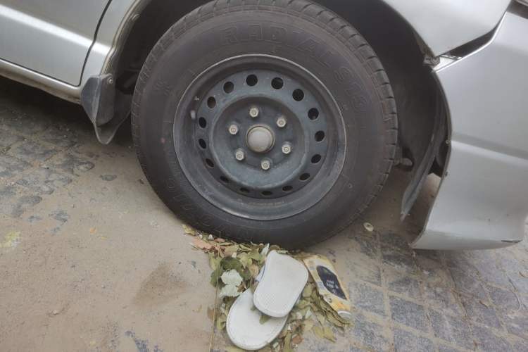 Used Jinbei Grace 2015 2.0L Classic Edition Basic Model Long Wheelbase 7-Seater
