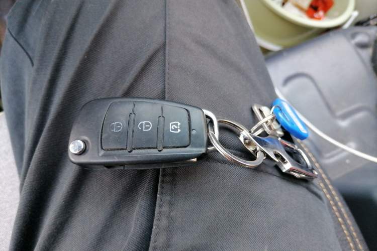 Used Farizon Xingxiang V 2023 V6E Guoxuan Hi-Tech 38.7 kWh Value Edition