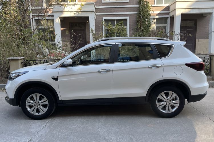 Used Dongfeng Aeolus AX7 2019 Classic 230T Manual Elite Model China VI Standard
