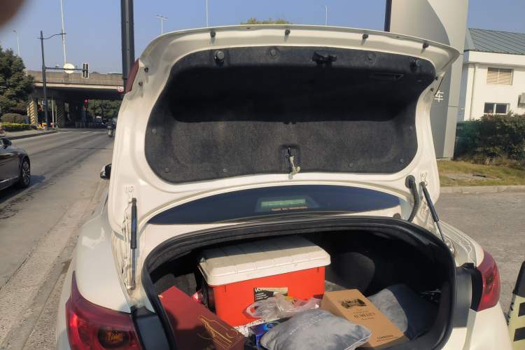 Used Infiniti Q50 2014 3.7L Luxury Sport Edition
