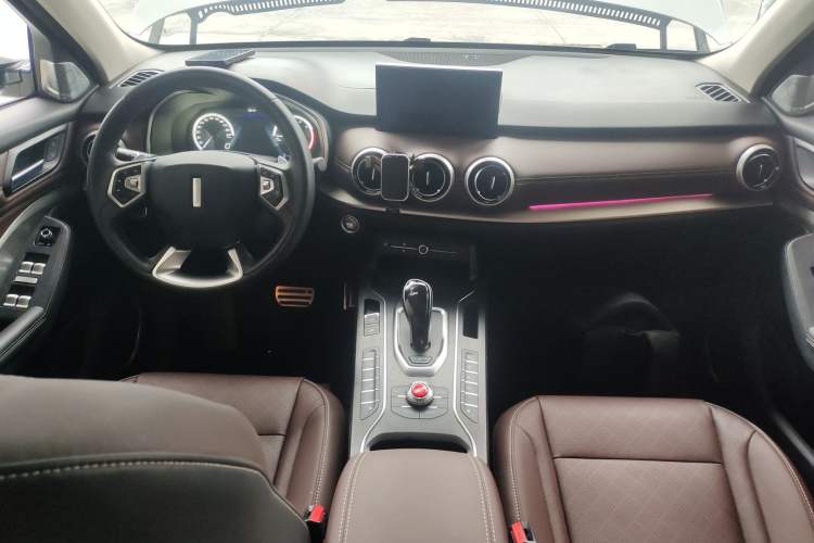 Used Wey VV6 2019 2.0T Two-Wheel-Drive Ultra-Luxury Version China VI Standard
